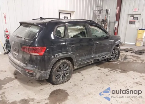 2022 Volkswagen Taos 1.5T S z USA, uszkodzony, nr VIN 3VVAX7B2XNM069582